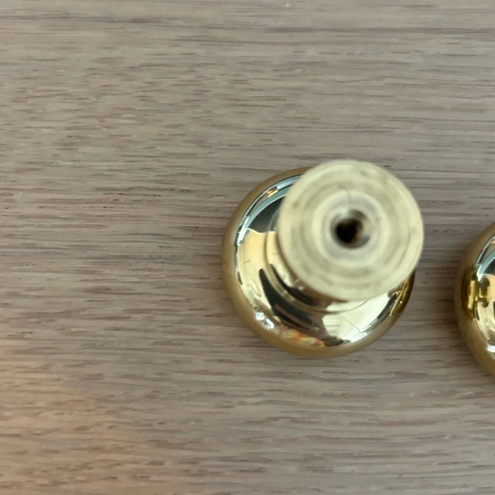 Set of 2 cabinet door knobs Solid‎ brass. New